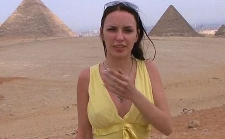 Власти Египта обвинили российских туристов в съемке порно на фоне пирамид