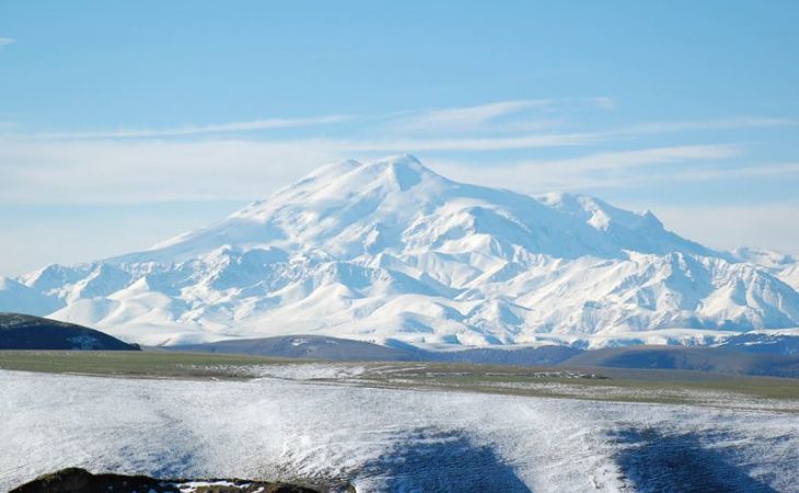 Альпинисты Алтайского края совершили восхождение на Эльбрус