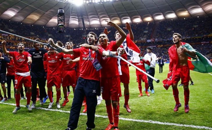"Севилья" второй раз подряд выиграла Лигу Европы УЕФА