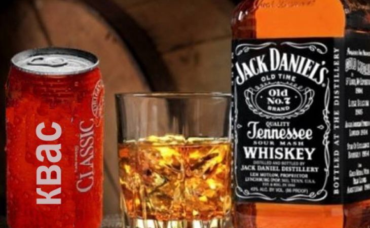 Автор инициативы о введении санкций против Coca-Cola предложил разбавлять виски квасом