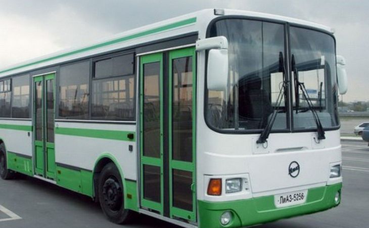 Пять пассажиров автобуса, которые теперь платят 17 рублей за проезд, пострадали в ДТП в Барнауле