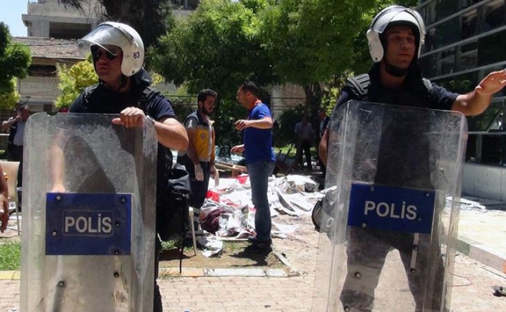 30 человек стали жертвами мощного теракта в Турции