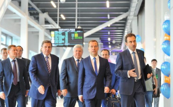 Медведев открыл международный терминал аэропорта Новосибирска