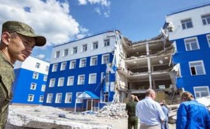 Следователи установили причину обрушения казармы учебного центра ВДВ в Омске
