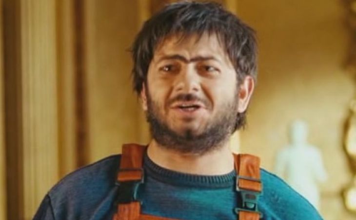 Вид через решетку вместо вида на жительство: гражданин Таджикистана попался на взятке в $1000 на Алтае