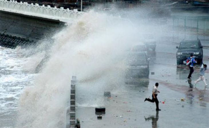 В шести районах Приморья ввели режим ЧС из-за циклона "Гони"