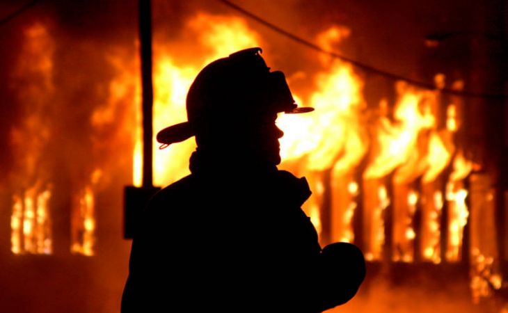 Три ребенка погибли при пожаре в жилом доме