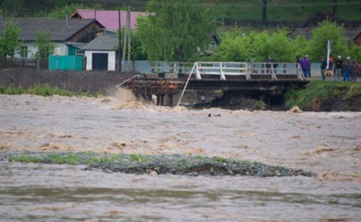 Разрушенные наводнением мосты в Алтайском крае восстановят до конца года