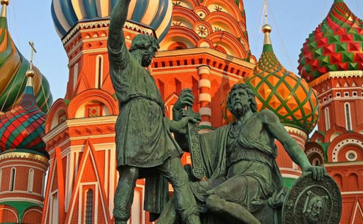 Большинство россиян увидели в стране народное единство