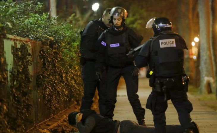 Теракты в Париже: сотни жертв, хаос на улицах и режим ЧП