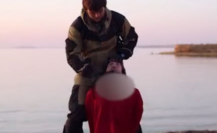 Боевики ИГИЛ опубликовали видео казни "российского шпиона"