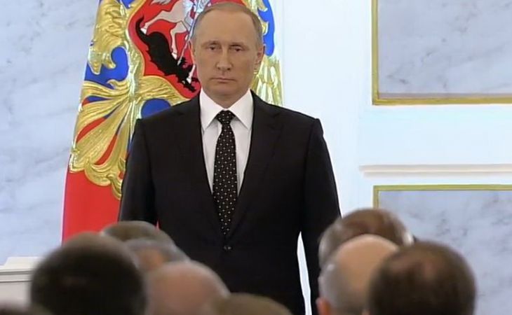 Владимир Путин завершил послание словами: "Вместе мы обязательно добьемся успеха!"