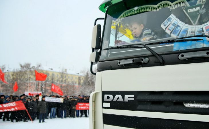 "Платон" – не друг: алтайские коммунисты и дальнобойщики устроили массовый митинг в Барнауле