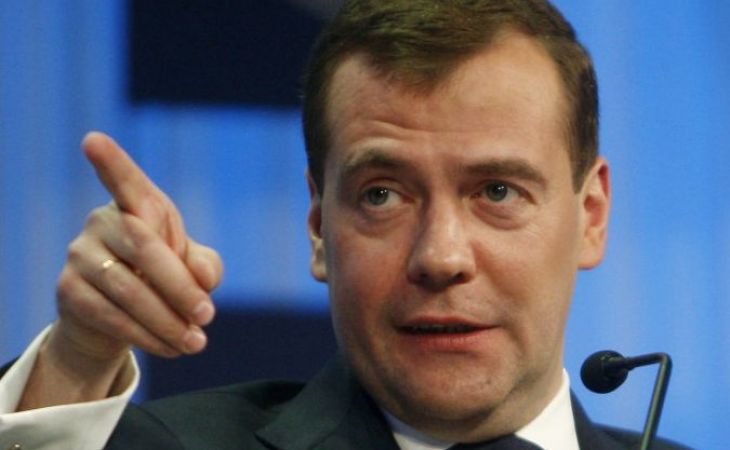Медведев: отношения между Россией и США почти разрушены