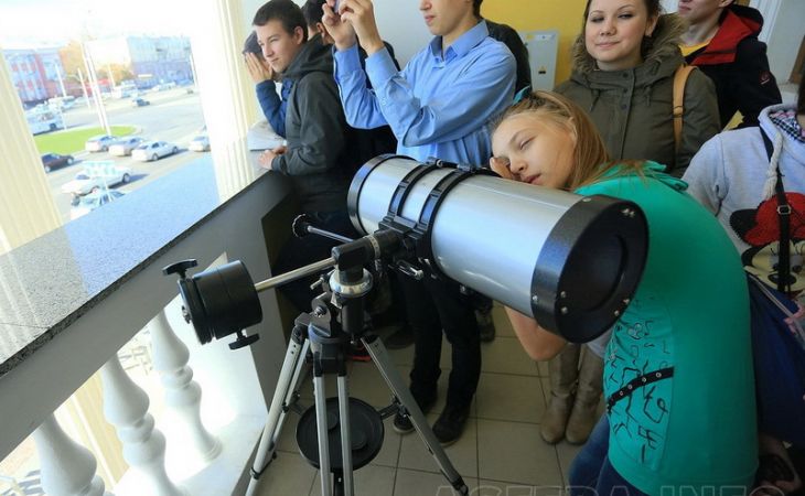 Публичные астрономические наблюдения проведут сегодня в Барнауле