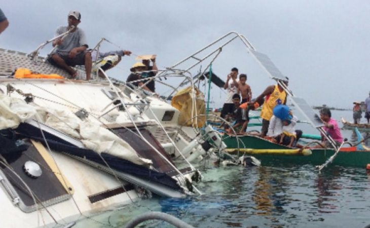 Мумию капитана нашли в дрейфующей яхте у берегов Филиппин - фото