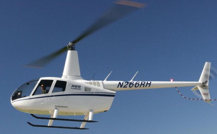 Два человека пострадали при жесткой посадке вертолета на Алтае