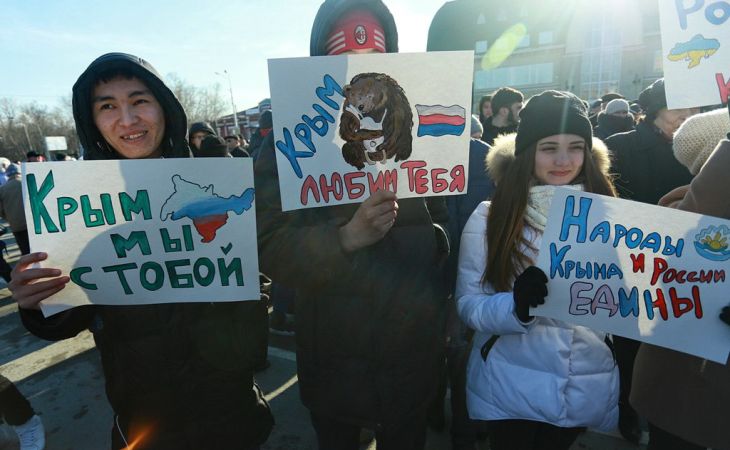 Андрей Щукин стал главной звездой барнаульского митинга "Крым наш!"