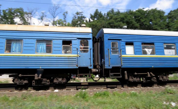 ДНР пустила первый пассажирский поезд до России
