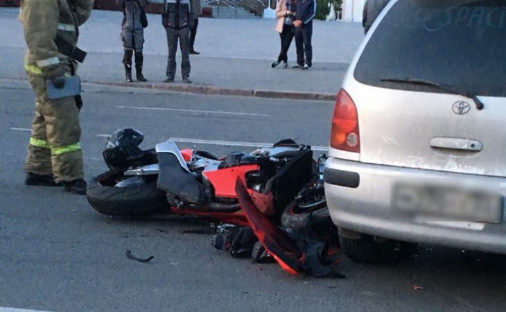 В Барнауле насмерть сбили мотоциклиста