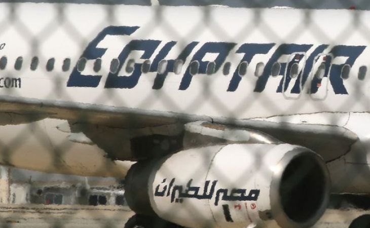 На борту египетского самолета перед падением было повышение температуры