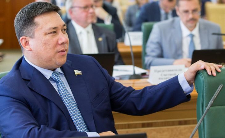 Сенатор от Республики Алтай Владимир Полетаев предлагает освободить от налогов граждан, чей доход равен МРОТ