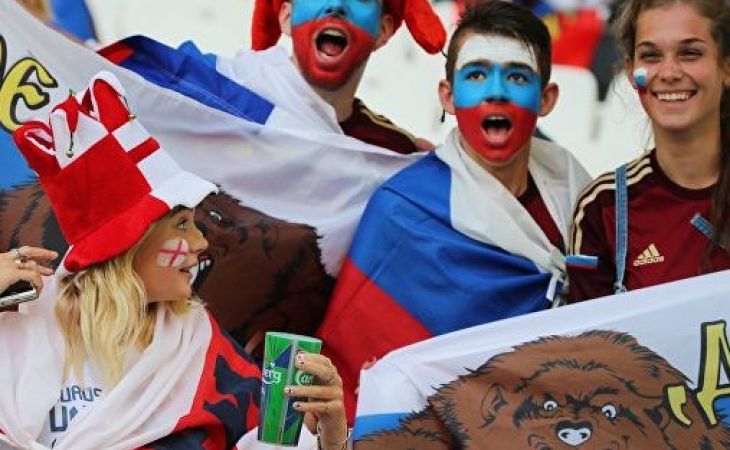 Болельщики сборной России на матче со словаками не поддались на провокации
