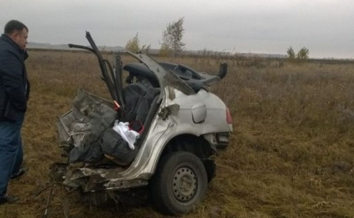 На трассе в Кемеровской области автомобиль разорвало пополам