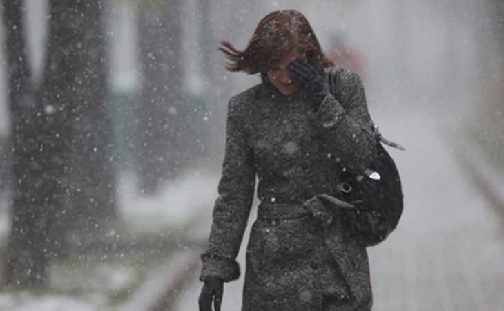 Снежную и ветреную погоду прогнозируют синоптики на среду в Алтайском крае