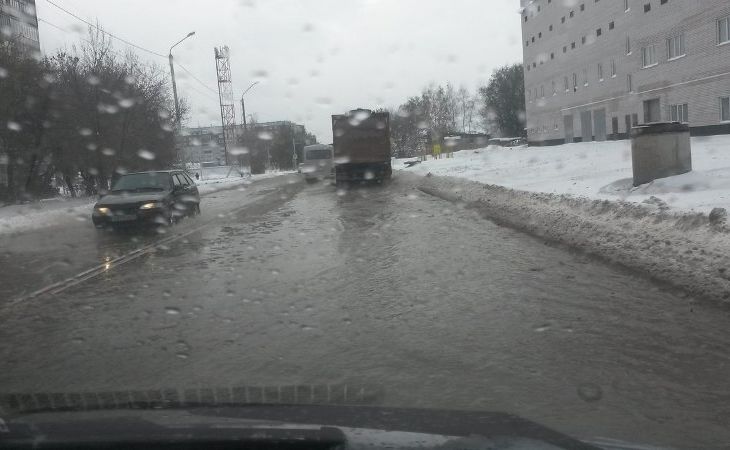 В Барнауле затопило улицу Солнечная Поляна