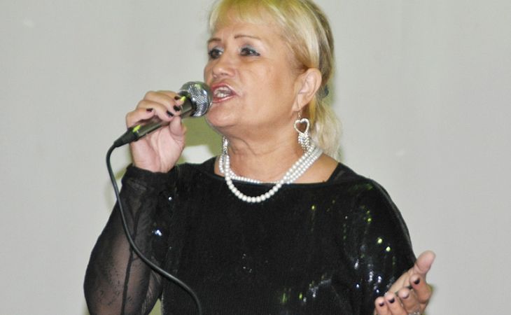 Певица Светлана Циглер выступила с праздничным концертом для алтайских осужденных