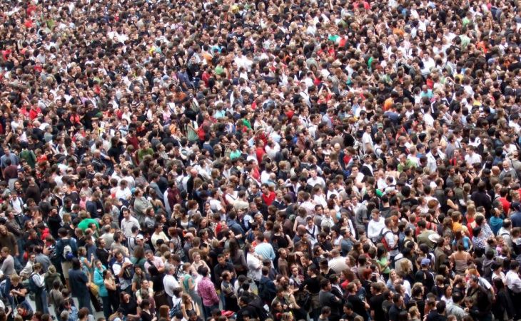 Численность населения Земли достигла 7,43 млрд человек