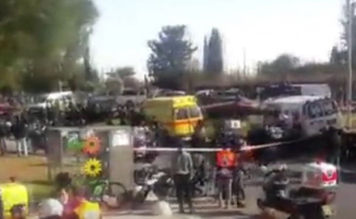 Теракт в Иерусалиме: грузовик врезался в группу военных