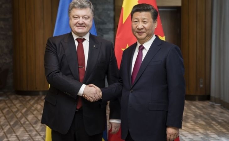 Порошенко попросил Китай помочь вернуть Крым Украине