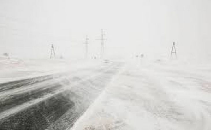 Алтайский край продолжает жить 26 января в условиях штормовой погоды
