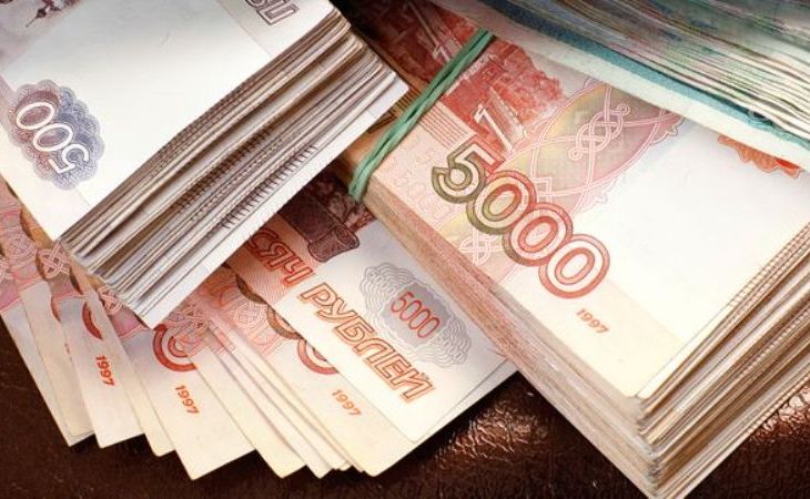 Минфин предлагает девальвировать рубль на 10%