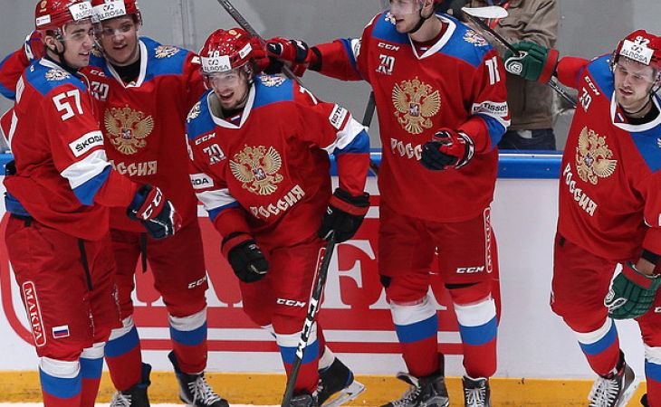 Российские хоккеисты обыграли финнов в первом матче третьего этапа Евротура