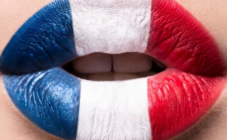 Французы научат барнаульцев искусству языка