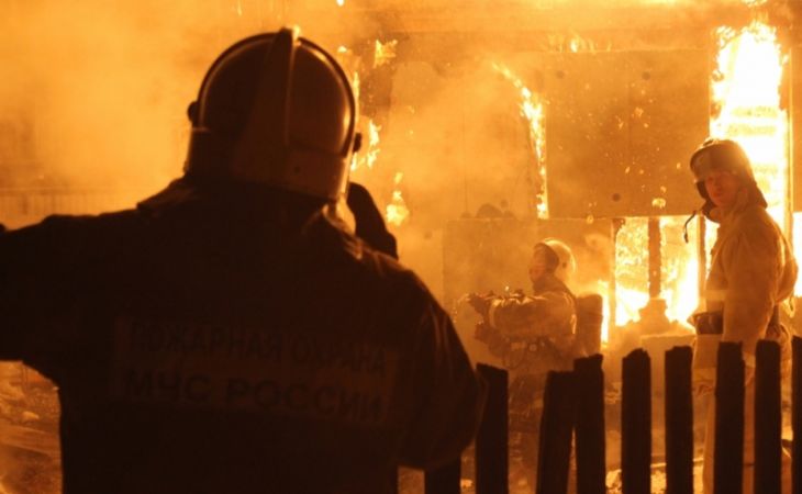 Страшный пожар высотой с девятиэтажный дом произошел в Барнауле - фото