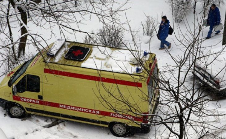 Шестилетний ребенок в Барнауле погиб, спрыгнув с крыши в сугроб