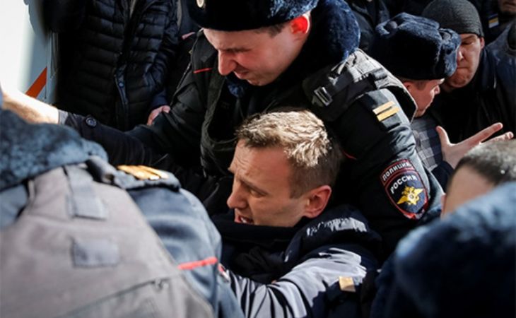 Навального задержали на марше против коррупции в Москве