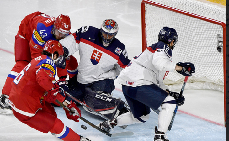Российские хоккеисты вышли в четвертьфинал чемпионата мира