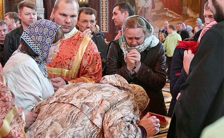 Более 70% россиян хотели бы поклониться мощам Николая Чудотворца