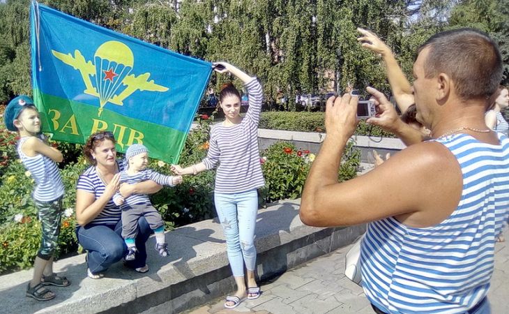 Видеолента Дня ВДВ в Барнауле