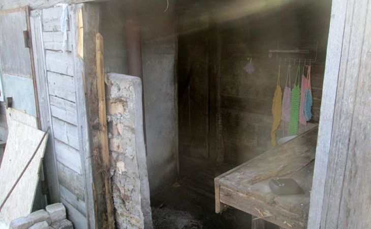 На Алтае мужчина похитил печь из бани