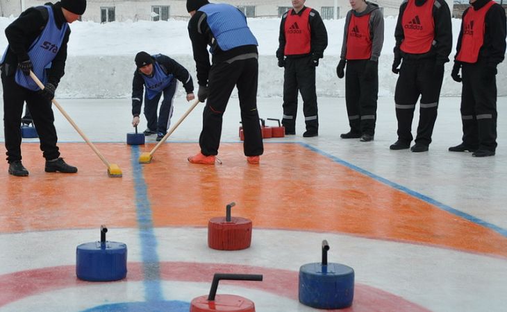 Алтайские заключенные провели соревнования по керлингу
