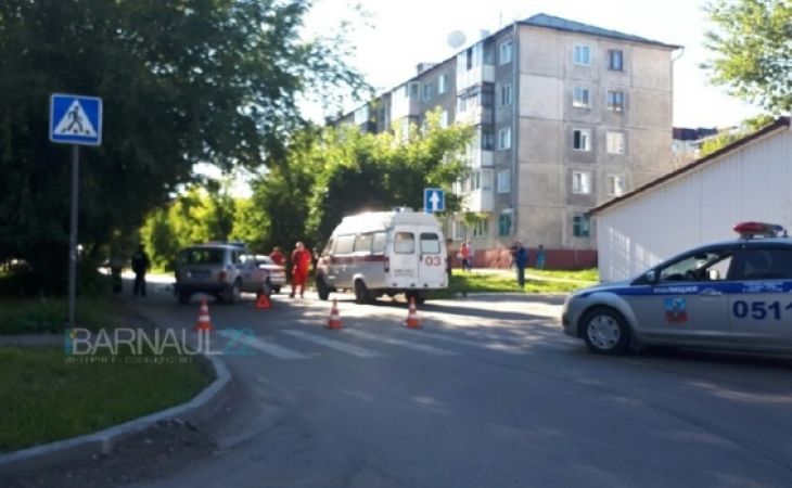 Автоледи сбила пенсионерку с ребенком в Барнауле: женщина погибла