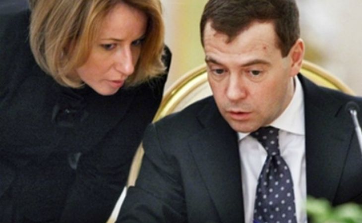 Пресс-секретарь Дмитрия Медведева уходит в ВЭБ: кто ее заменит