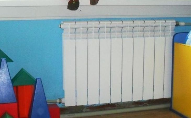 Отопление подали во все детские сады и 90% школ Барнаула