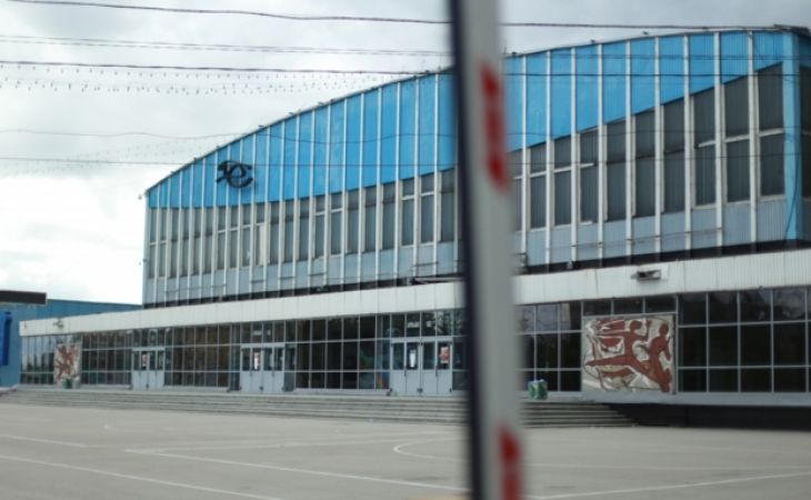 Алтайские власти готовы забрать и отремонтировать Дворец спорта
